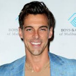 Madison Hildebrand - Professional null Speaker