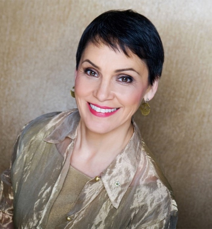 Susan Aglukark - Professional Speakers Booking