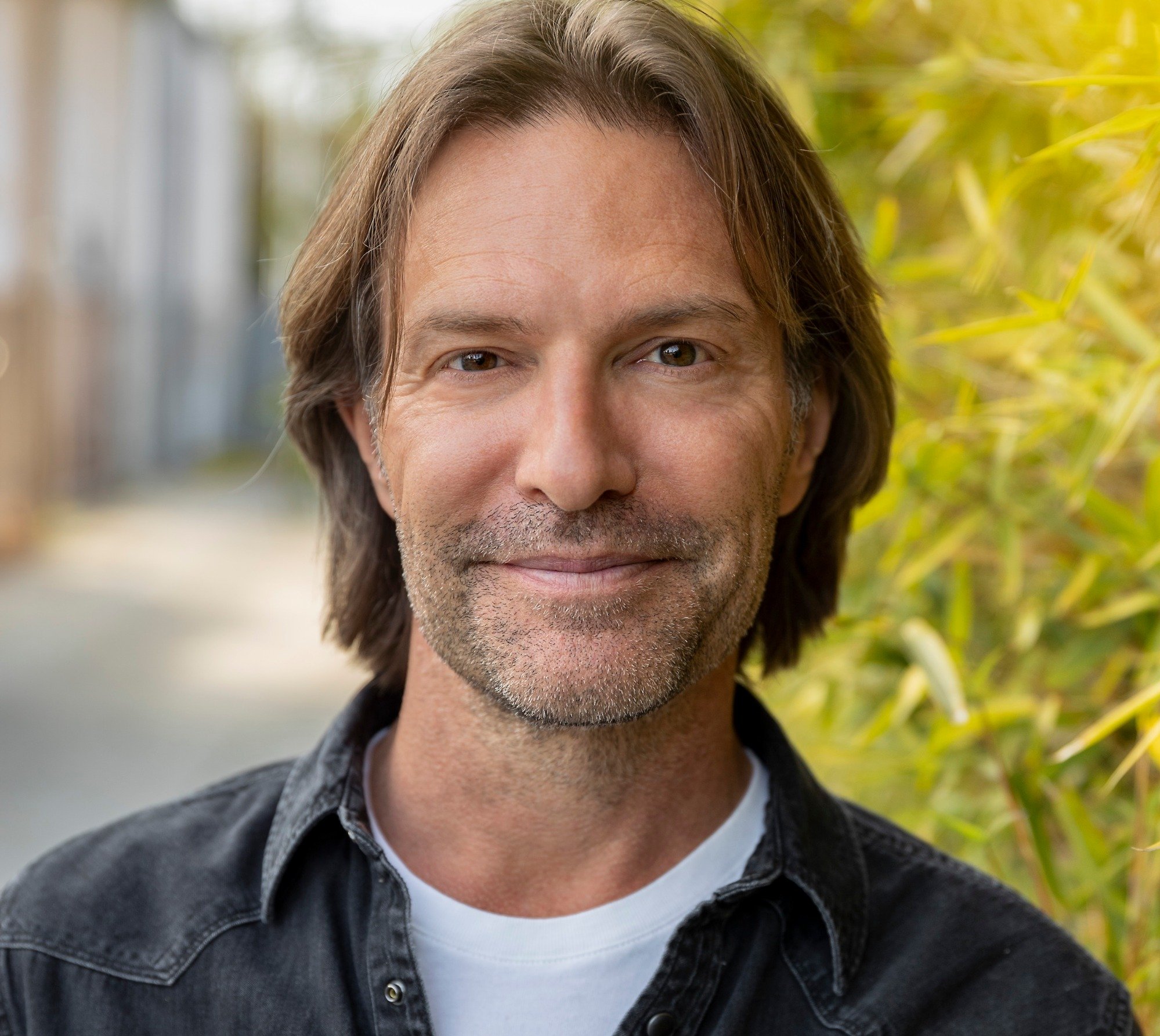 Eric Whitacre, - Professional Speakers Booking