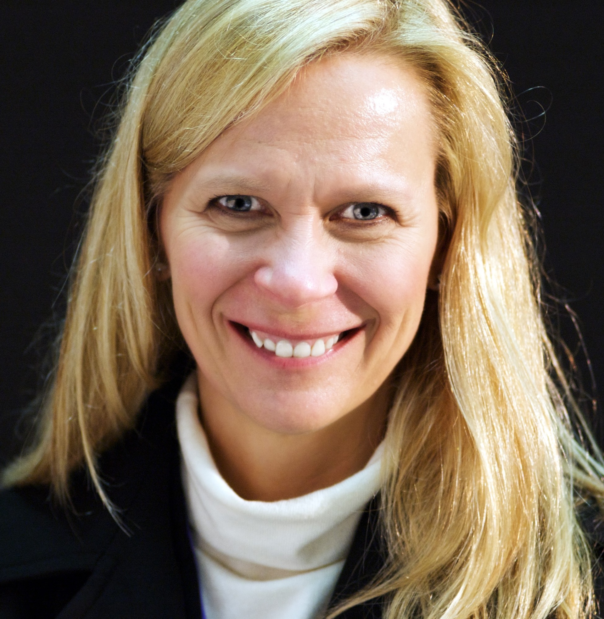 Linda Avey, - Professional Speakers Booking