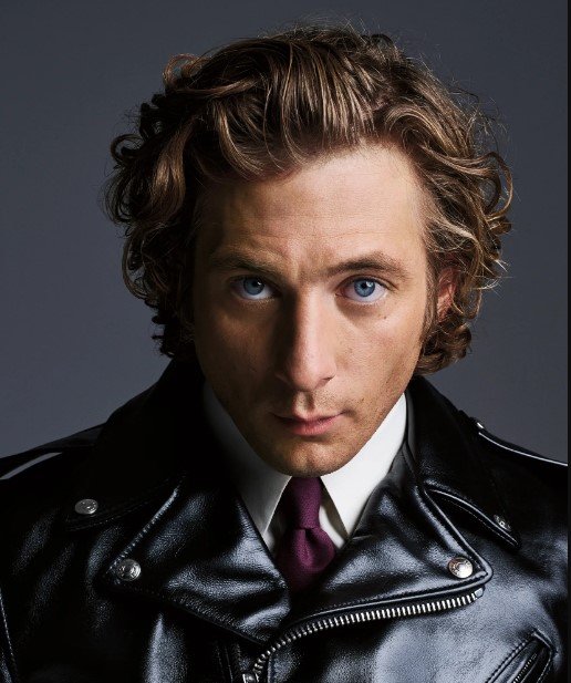 Jeremy Allen White - Professional null Speaker