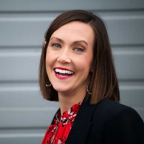 Sara Frasca - Professional Speakers Booking