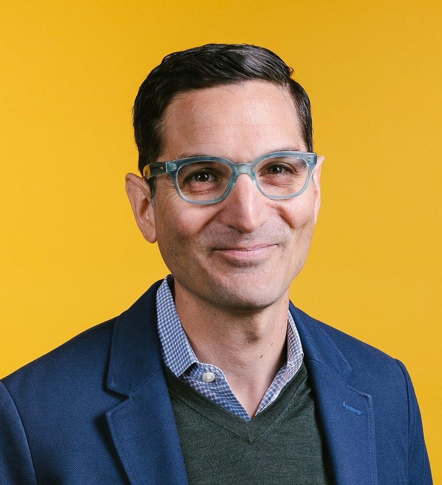 Guy Raz - Professional Speakers Booking