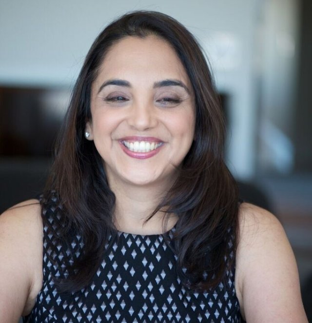 Sheena Iyengar - Professional Speakers Booking