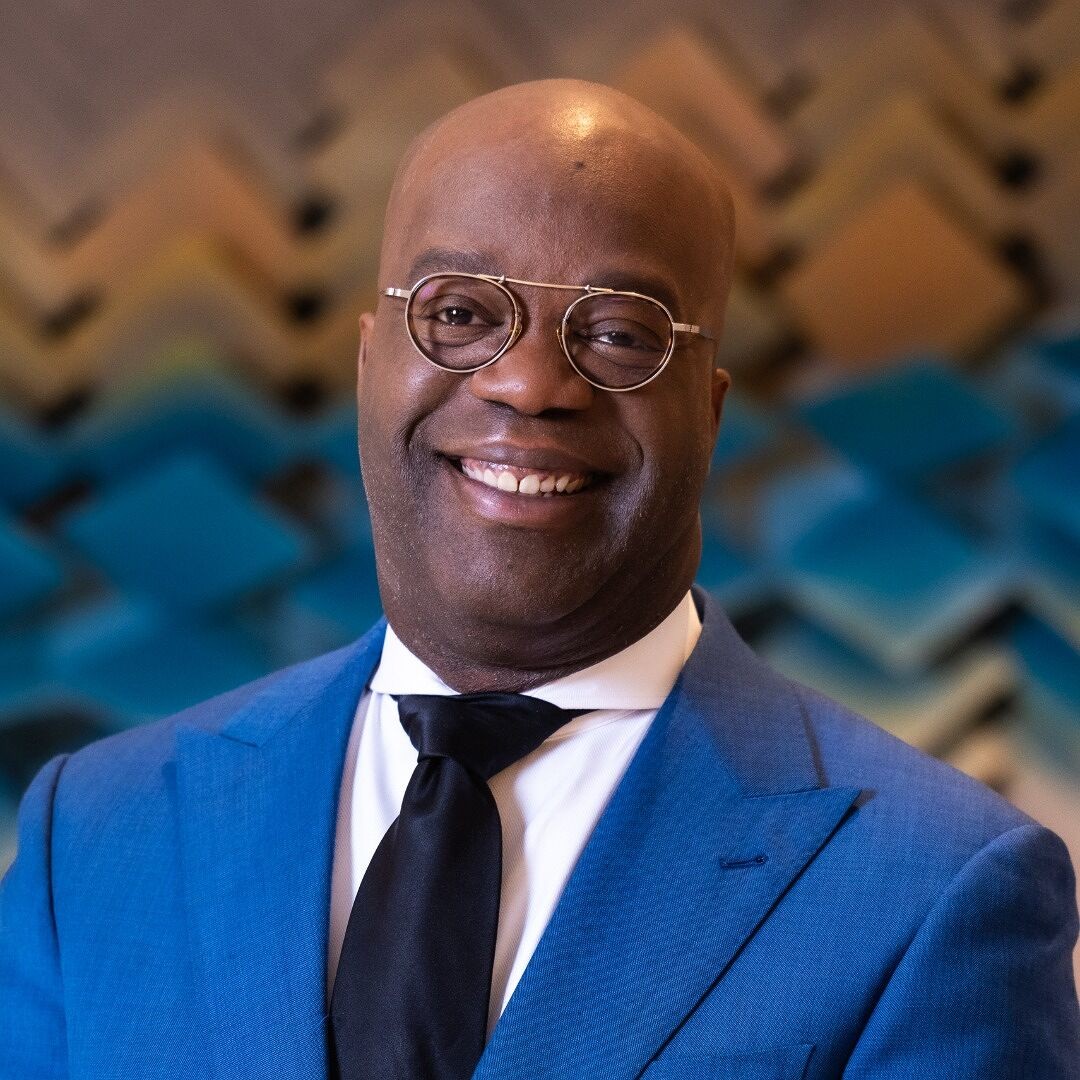 Simon T. Bailey - Professional null Speaker