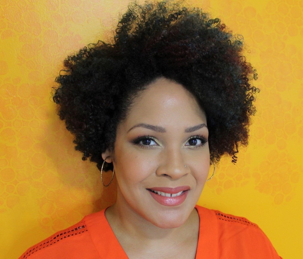 Ijeoma Oluo - Professional null Speaker