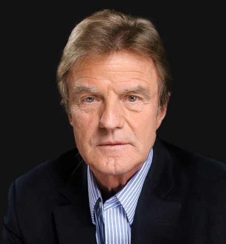 Bernard Kouchner - Professional null Speaker