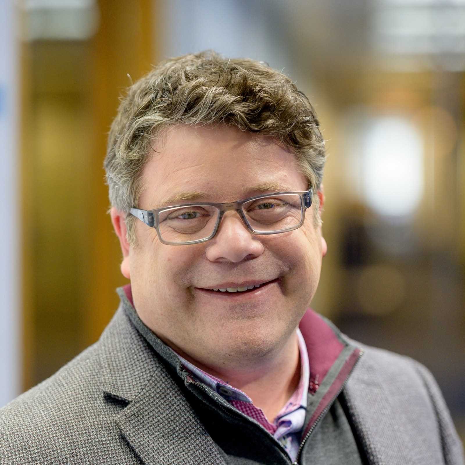Sean Astin - Professional null Speaker