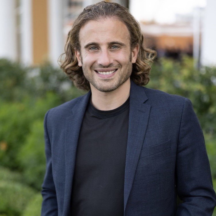 Chris Bashinelli - Professional Speakers Booking