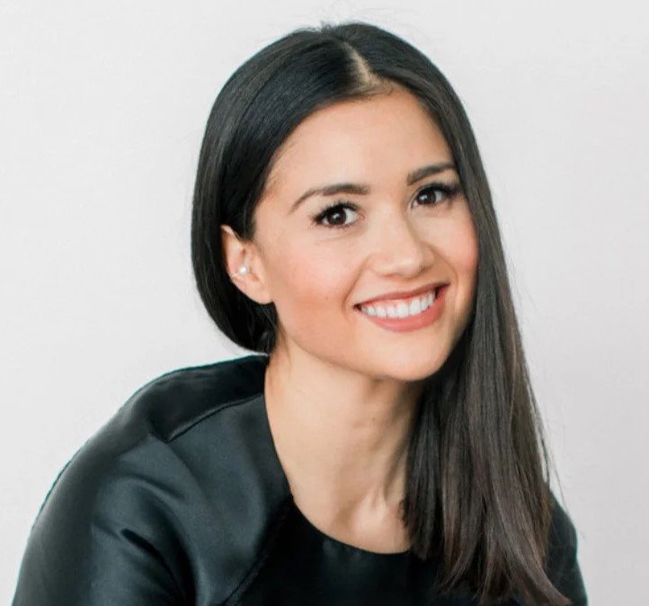 Catherine Lowe - Professional Speakers Booking