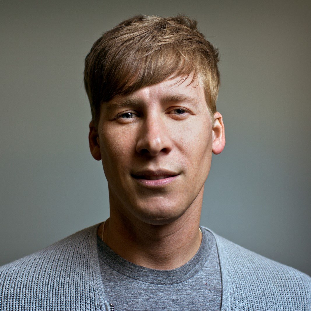 Dustin Lance Black - Professional Speakers Booking