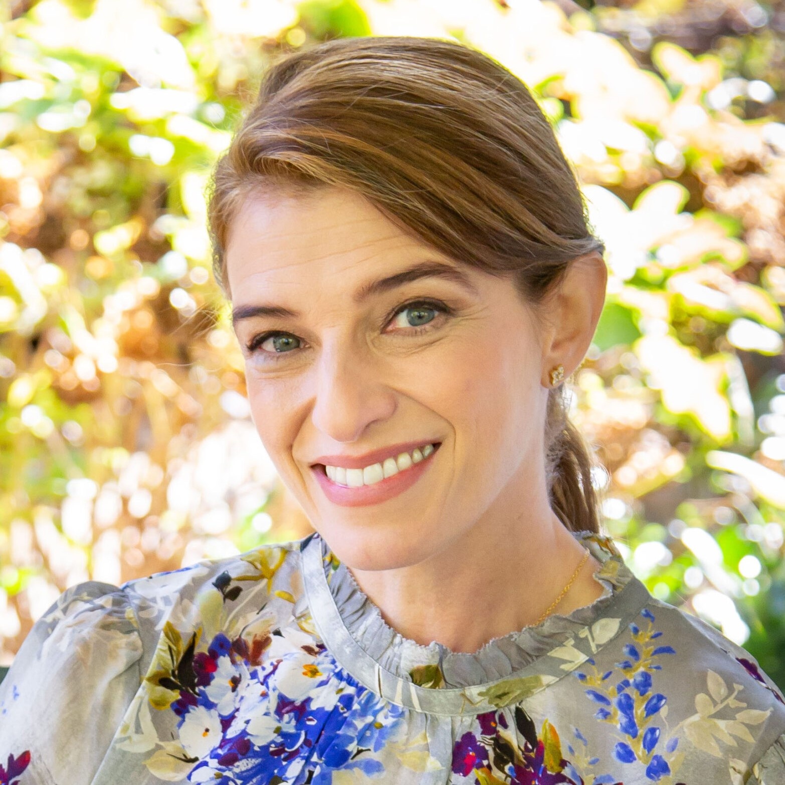 Pati Jinich - Professional Speakers Booking