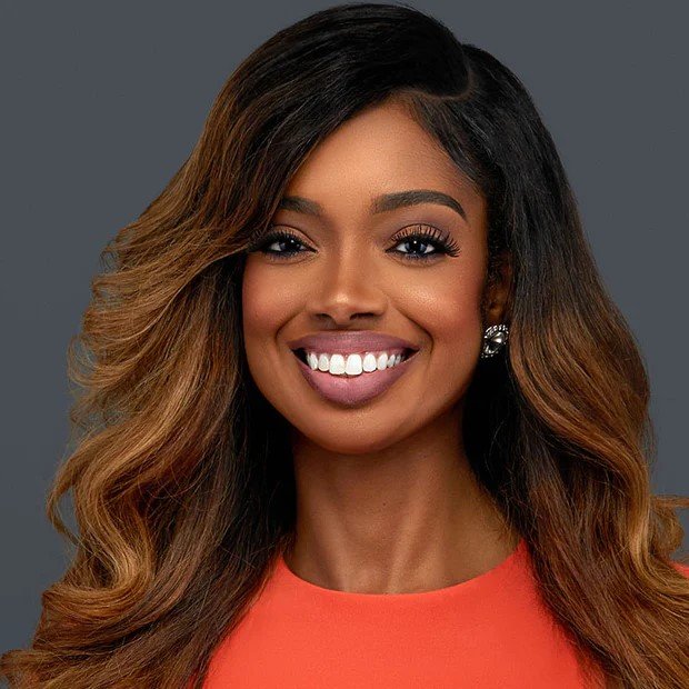 Arian Simone - Professional null Speaker