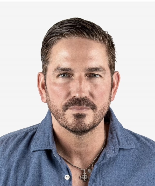 Jim Caviezel - Professional null Speaker