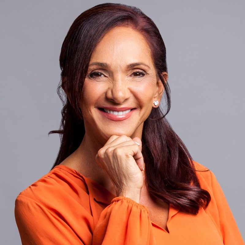 Ellen Latham - Professional Speakers Booking