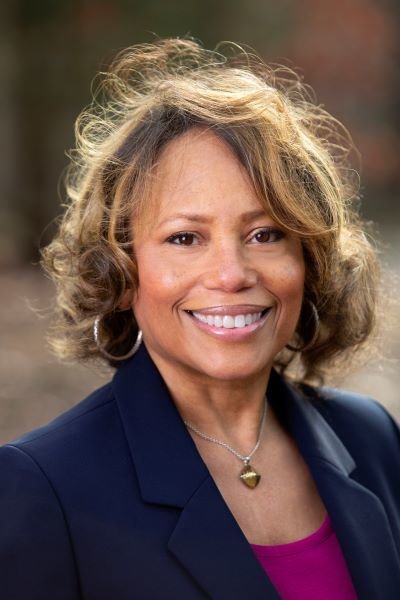 Gayle Jessop White - Professional Speakers Booking