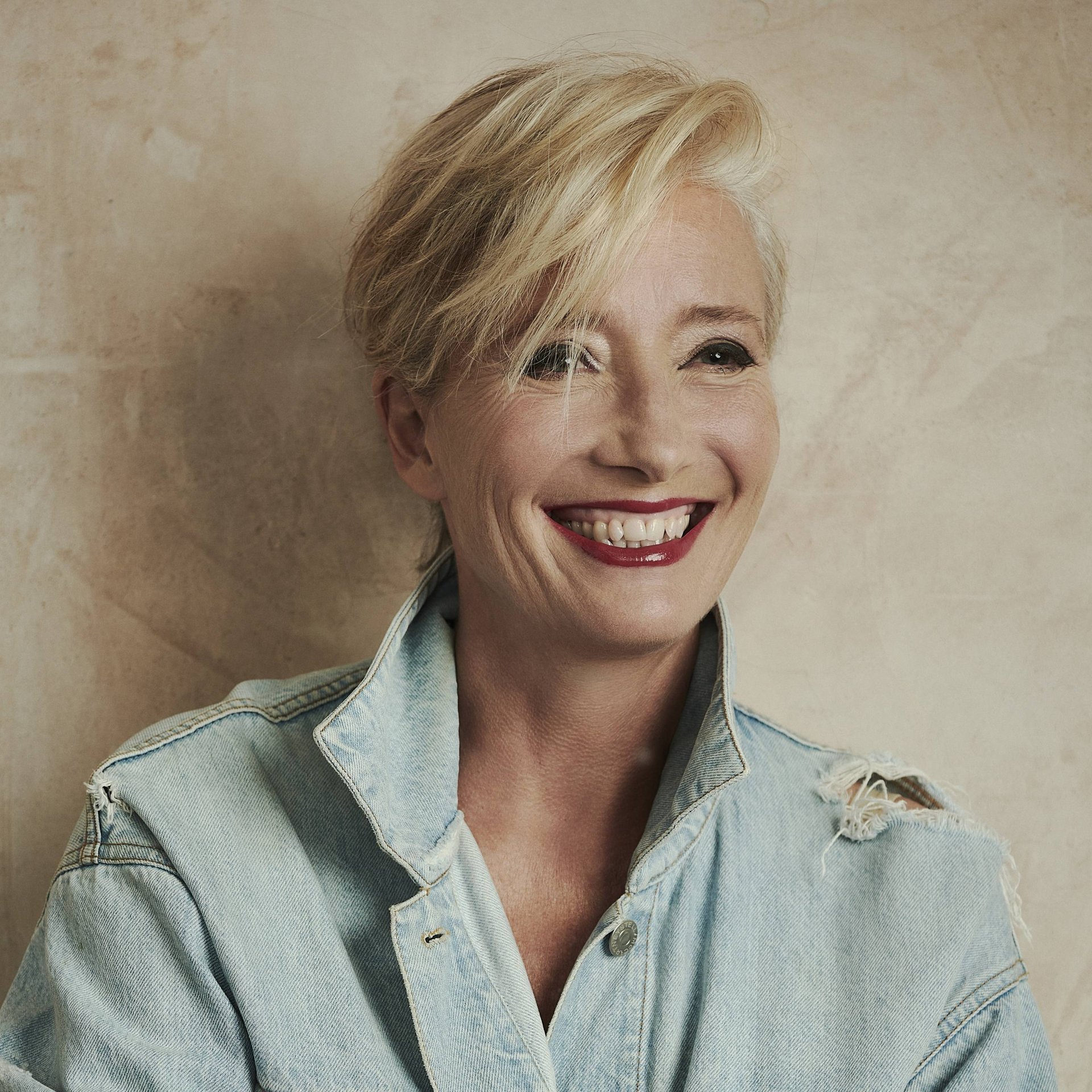 Emma Thompson - Professional null Speaker
