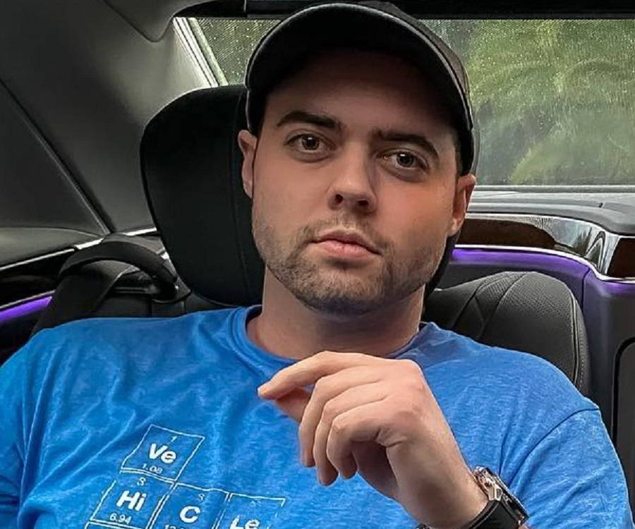 Parker Nirenstein - Professional Speakers Booking