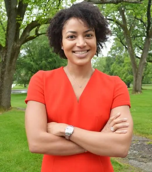 Alaina Roberts - Professional Speakers Booking