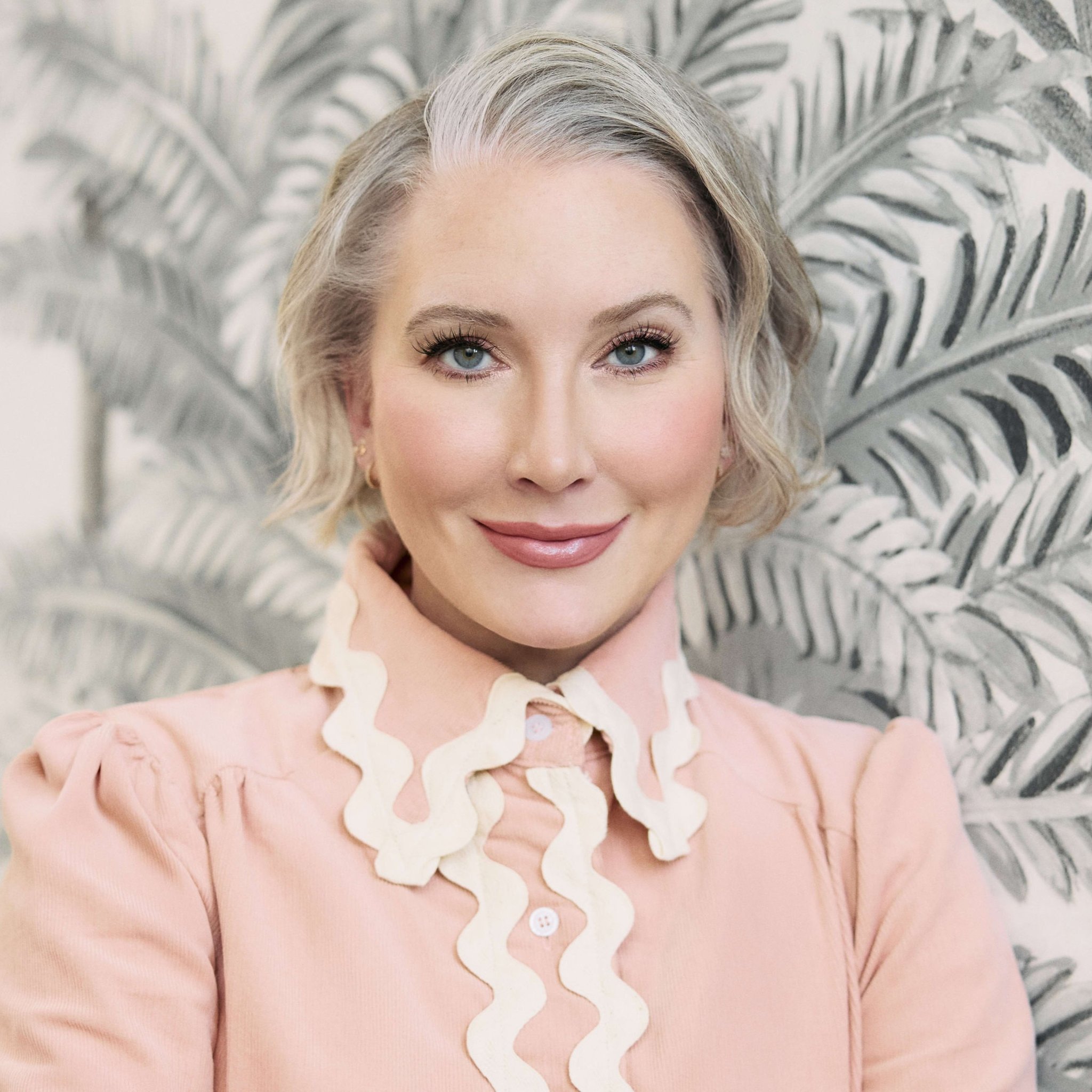 Clea Shearor, - Professional Speakers Booking