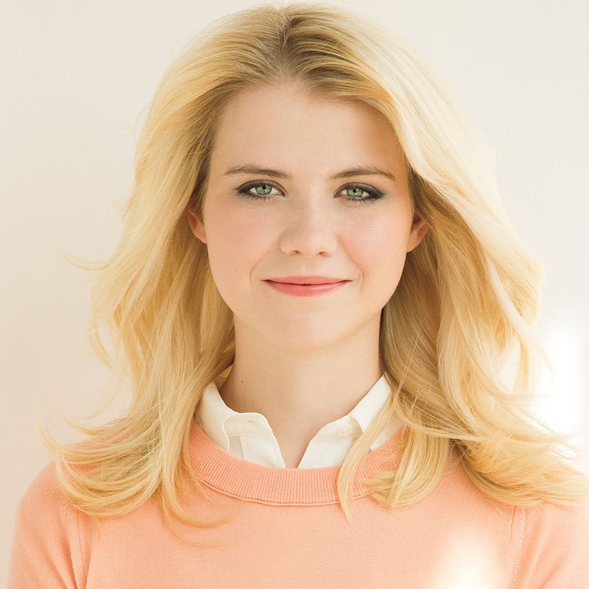 Elizabeth Smart - Professional Speakers Booking