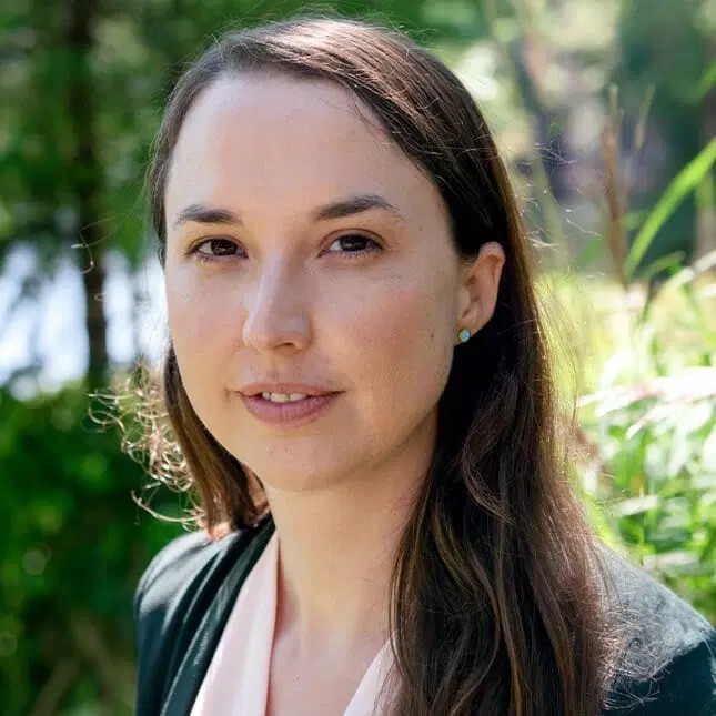 Leah Stokes - Professional null Speaker