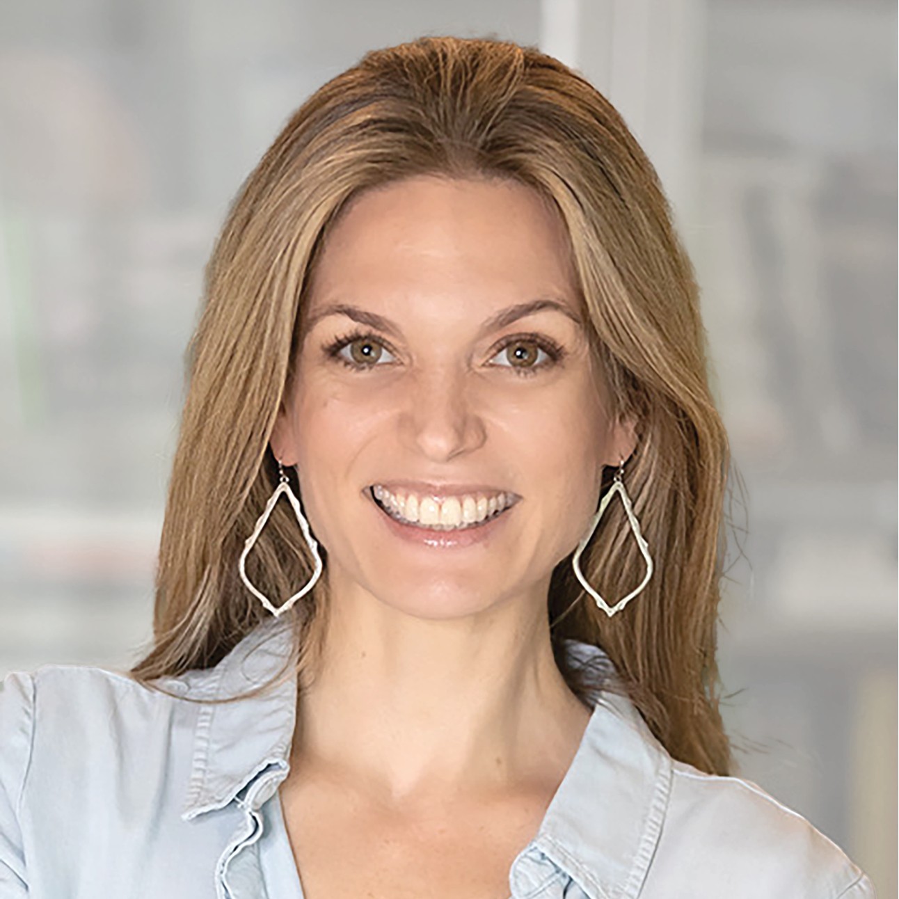 Amy Eliza Wong - Professional Authors Speaker