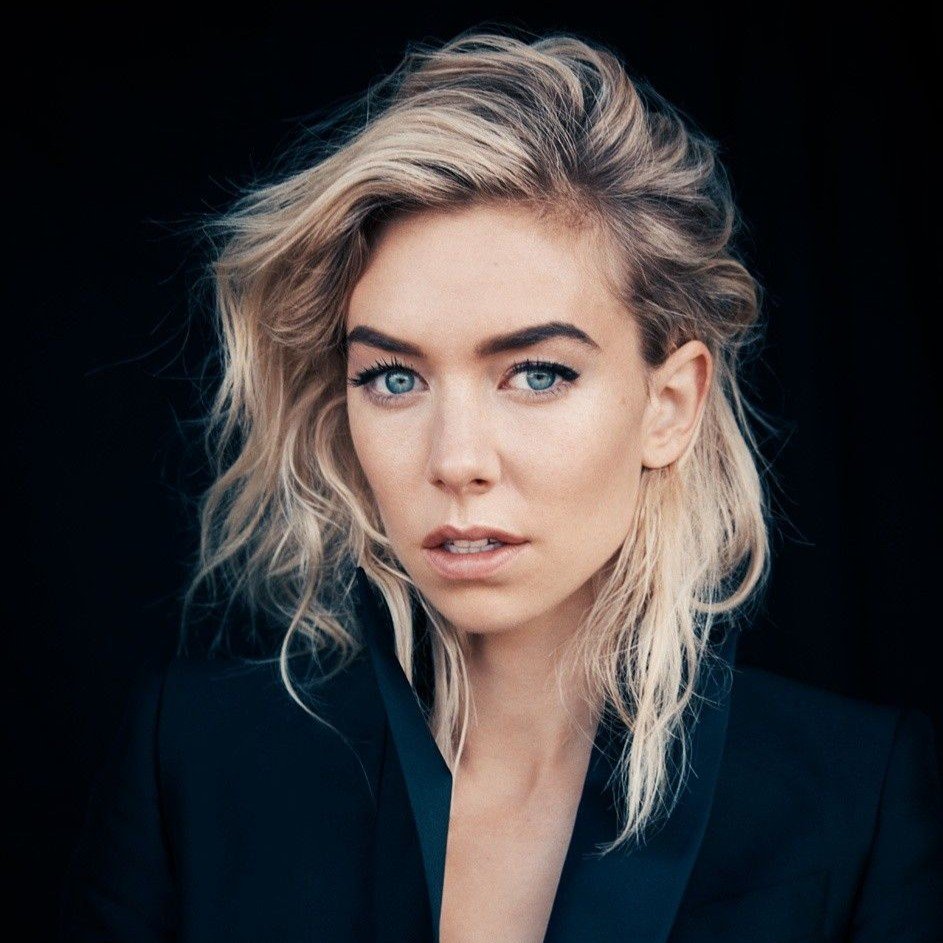 Vanessa Kirby - Professional null Speaker