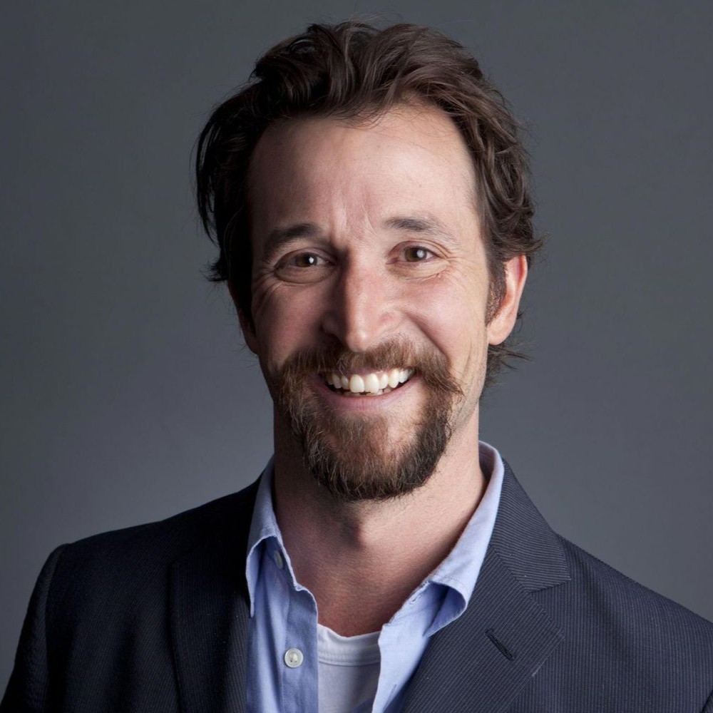 Noah Wyle - Professional null Speaker
