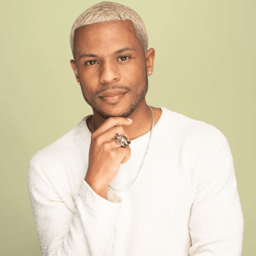 Yolo Akili Robinson - Professional Speakers Booking