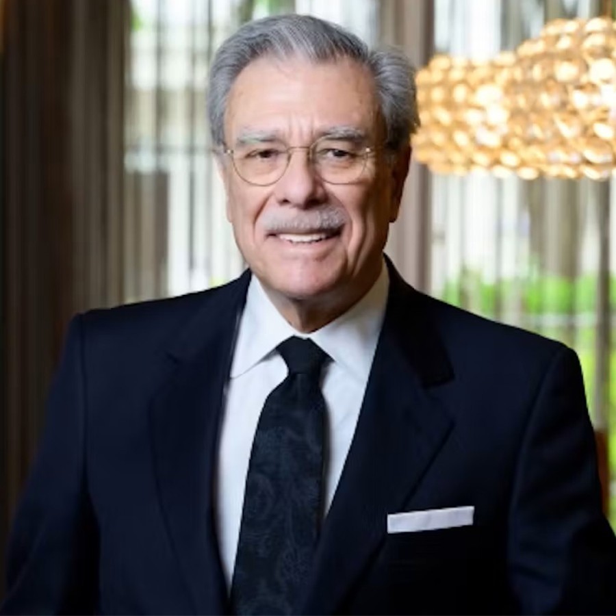 Carlos Gutierrez - Professional Business Speaker