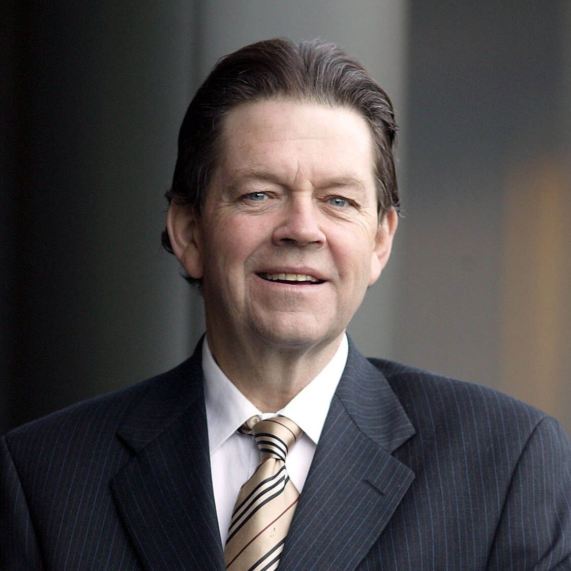 Art Laffer - Professional Speakers Booking