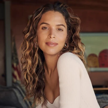 Cleo Wade - speakerbookingagency