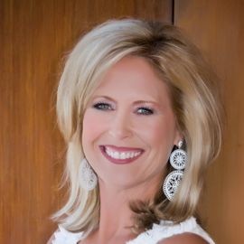 Deborah Gardner’s Booking Agent and Speaking Fee Speaker Booking Agency