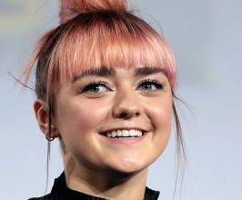 Maisie Williams’s Booking Agent and Speaking Fee - Speaker Booking Agency
