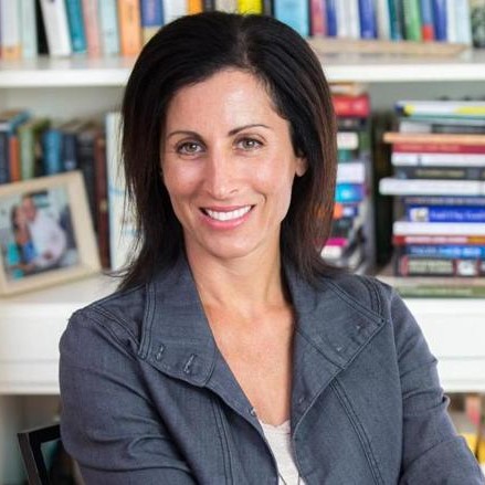 Lisa Genova’s Booking Agent and Speaking Fee - Speaker Booking Agency