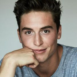 Benito Skinner’s Booking Agent and Speaking Fee - Speaker Booking Agency