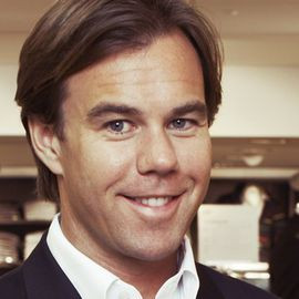 Karl-Johan Persson’s Booking Agent and Speaking Fee - Speaker Booking