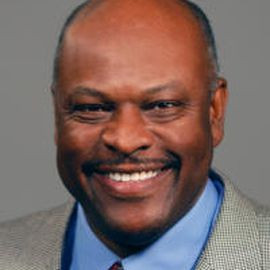 Dwight Stephenson’s Booking Agent and Speaking Fee Speaker Booking Agency